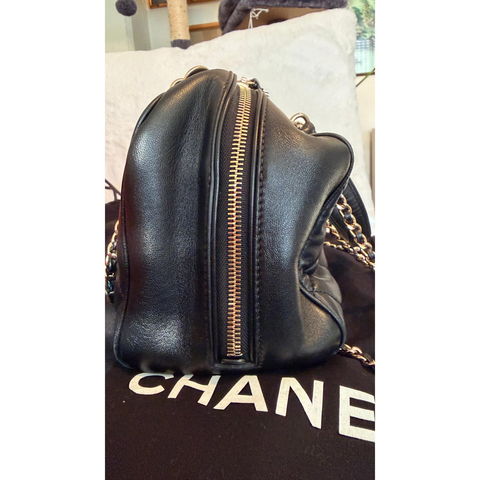 CHANEL BLACK QUILTED BOWLING CHAIN BAG
