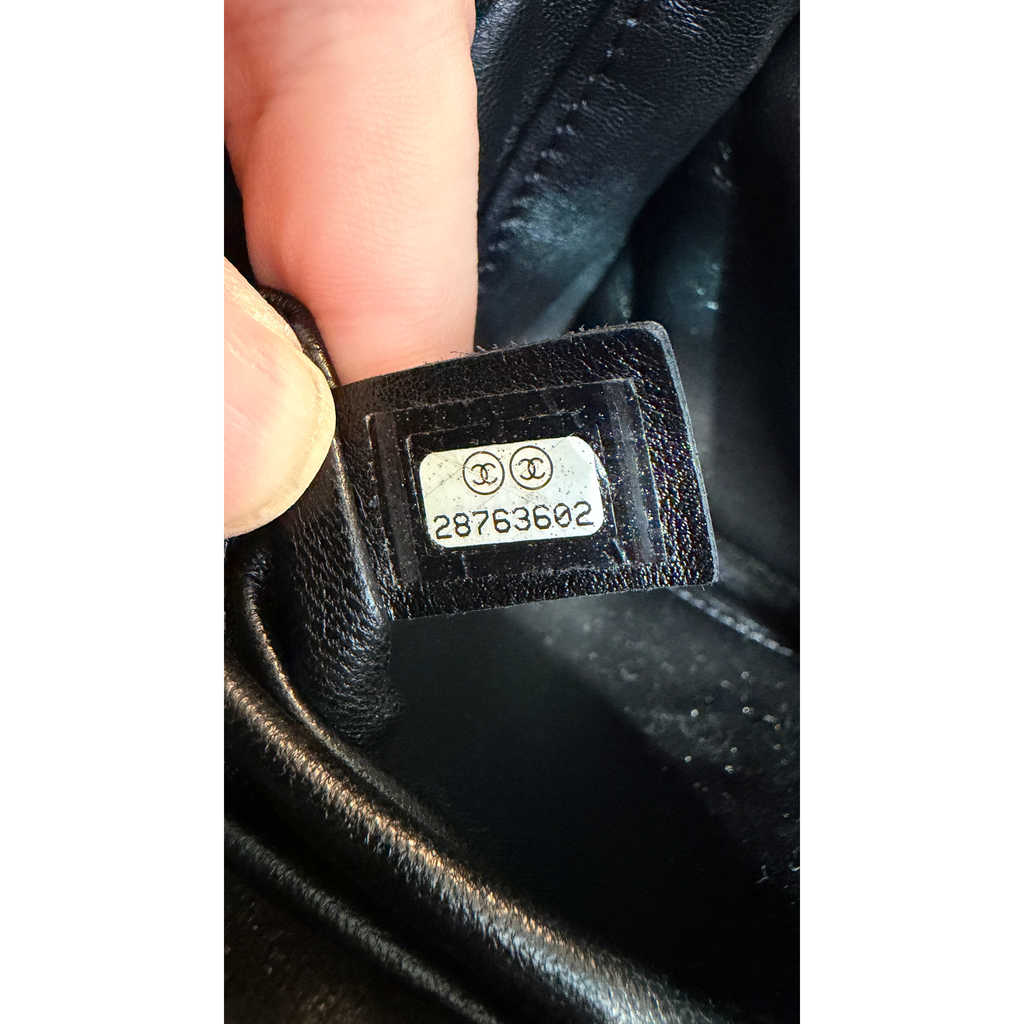 CHANEL BLACK QUILTED BOWLING CHAIN BAG