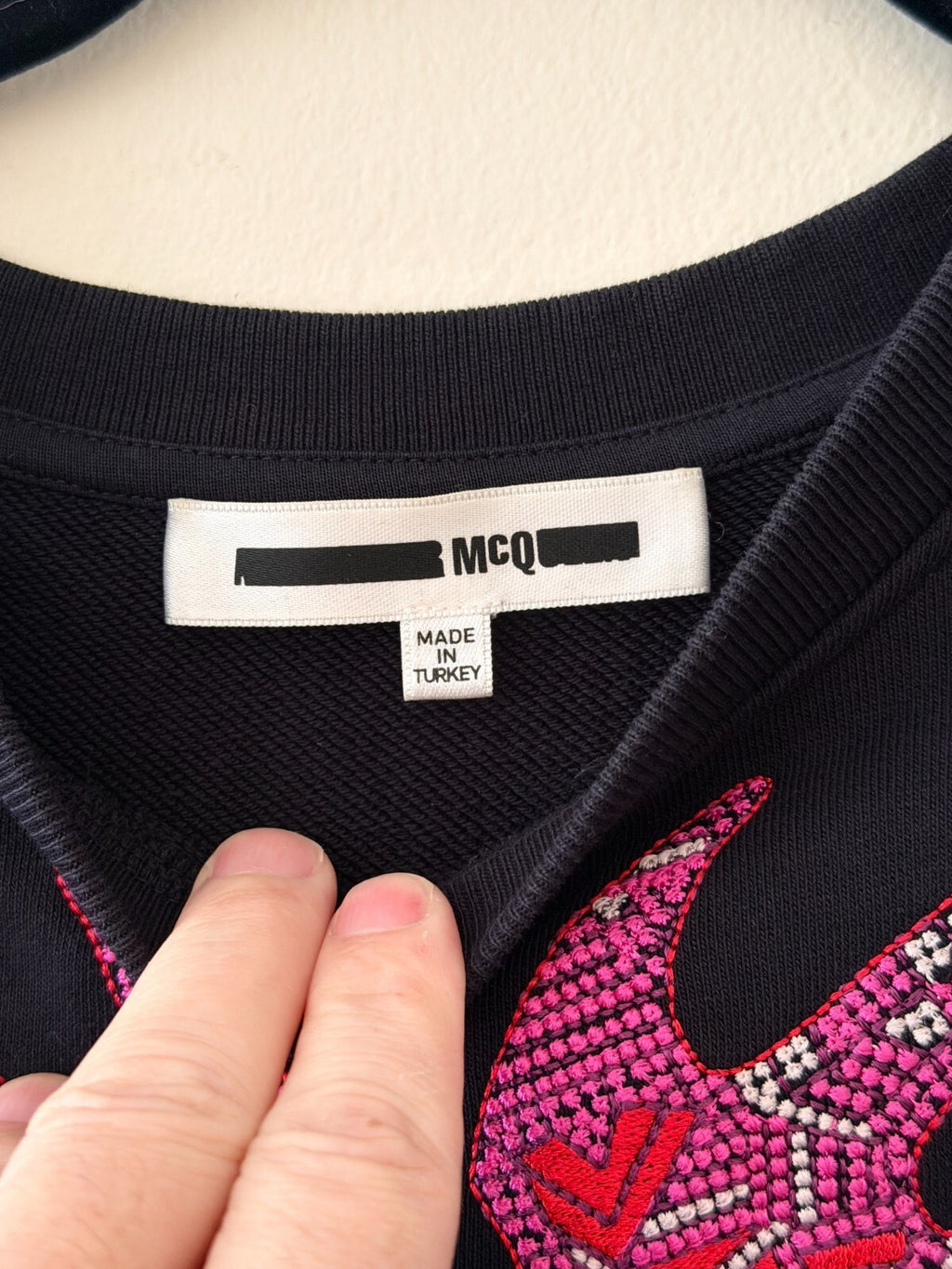 Alexander McQueen MCQ Swallow Embroidered Crewneck sweater