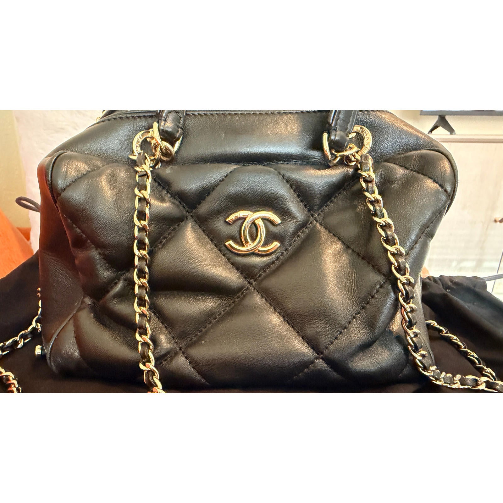 CHANEL BLACK QUILTED BOWLING CHAIN BAG