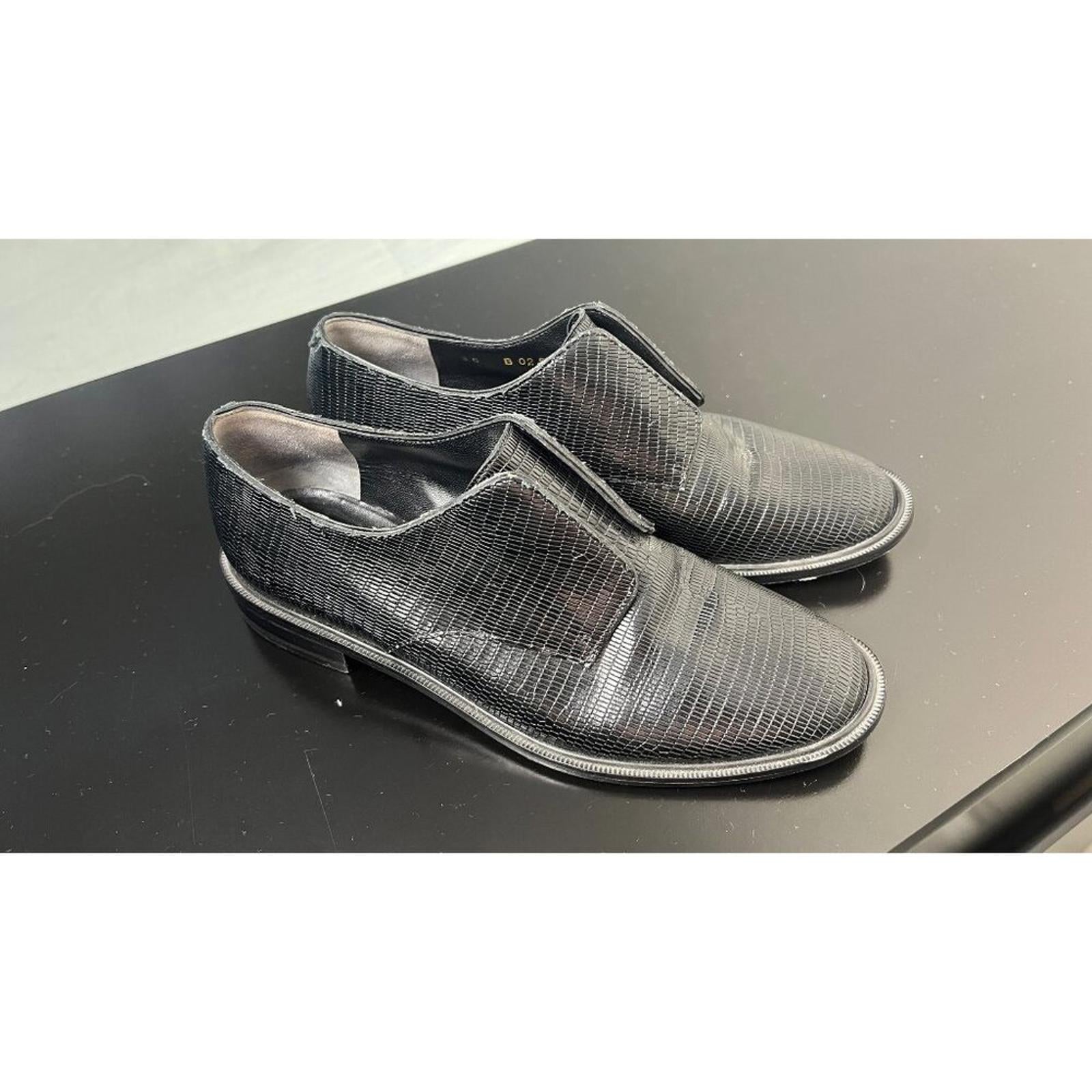 ROBERT CLERGERIE Textured Black Derby Shoes