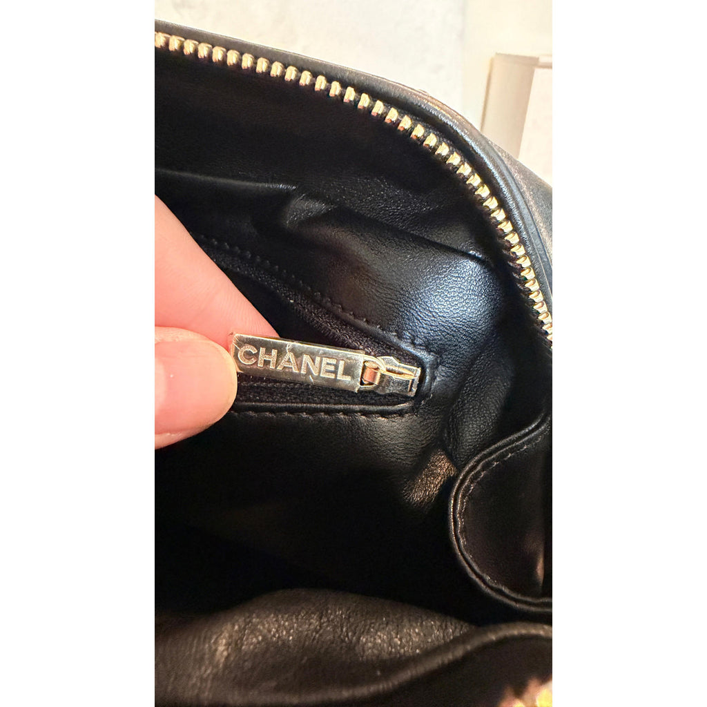 CHANEL BLACK QUILTED BOWLING CHAIN BAG